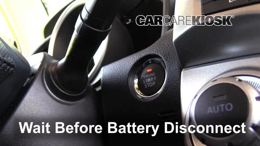 2013 Toyota 4Runner Limited 4.0L V6 Battery Replace